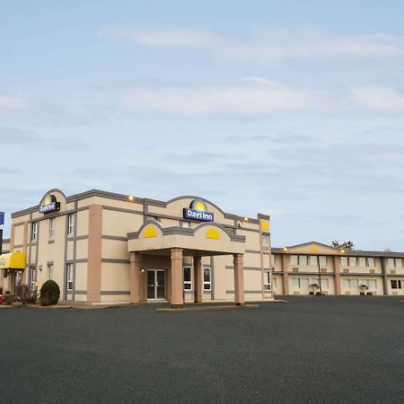 Days Inn By Wyndham ברוקוויל מראה חיצוני תמונה