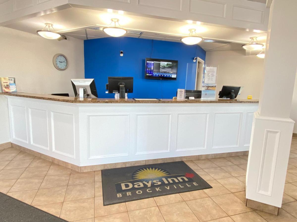 Days Inn By Wyndham ברוקוויל מראה חיצוני תמונה